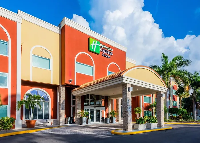 Holiday Inn Express Hotel & Suites Bradenton West By Ihg